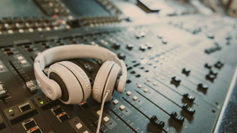 Wenn Maschinen komponieren: KI als neuer Akteur in der Musikproduktion